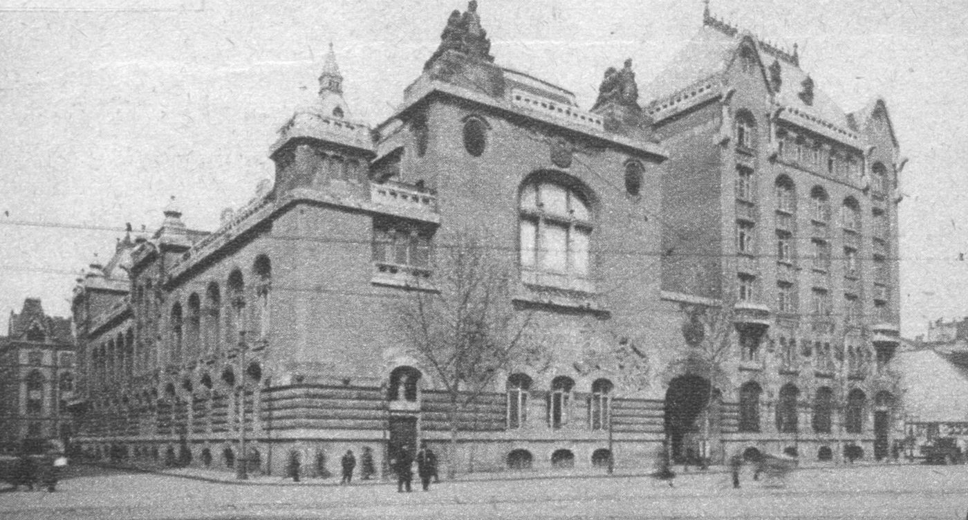 The József Telephone Exchange in the early 20th century (archive photo, public domain)