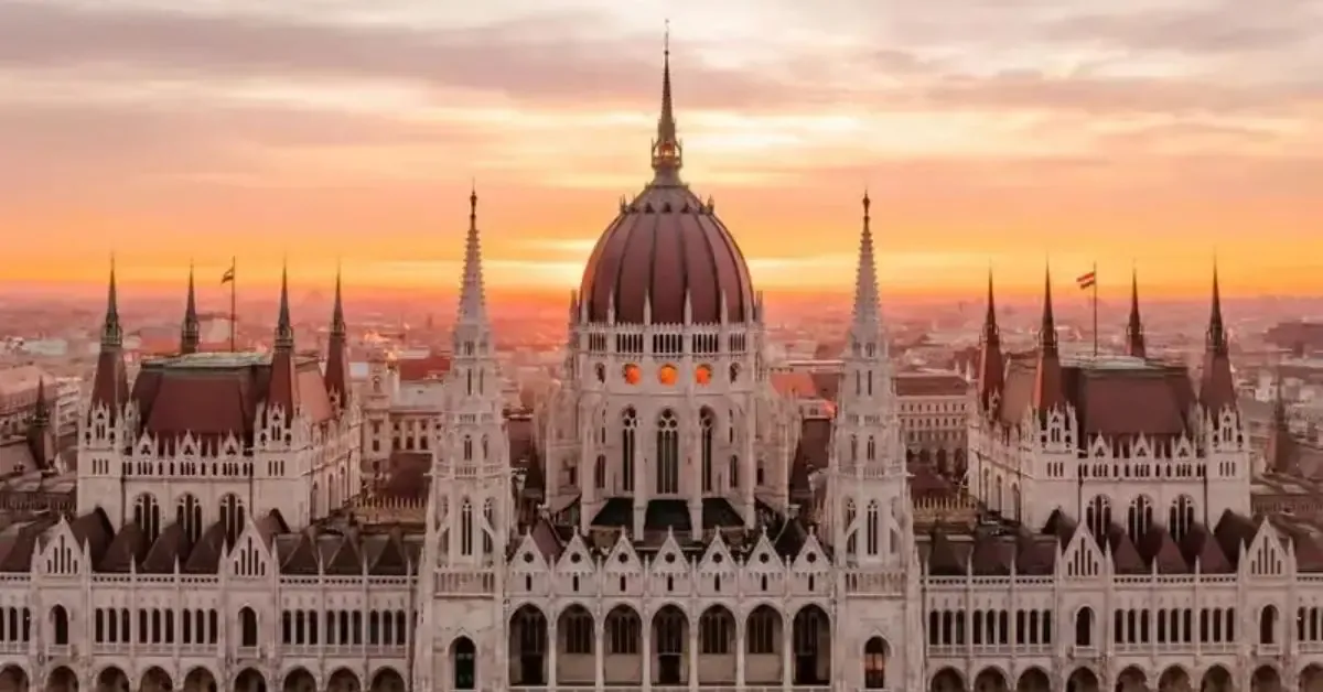 Hungarian Parliament Building: Complete Visitor Guide