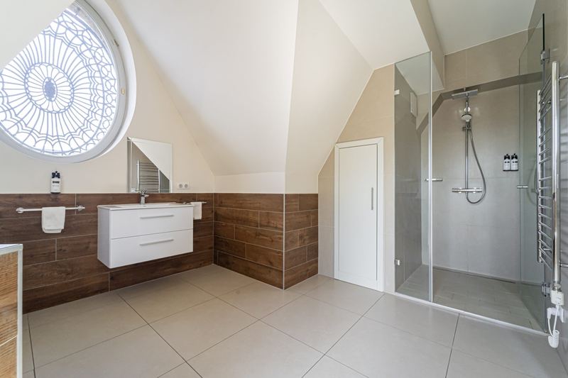 4 Bedroom Grande Suite with Kitchen at ZOYA Luxury Residence, photo 4
